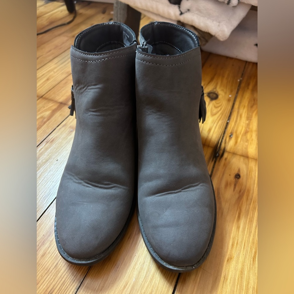Grey/glitter booties